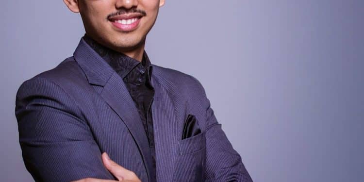 Siapa sebenarnya Dato’ Hj Ahyat Ishak?
